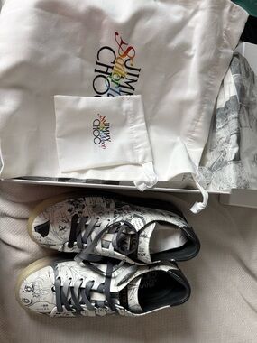 Jimmy Choo Sailor Moon Limited Editiin Black & White Graphic Low-Top Sneakers